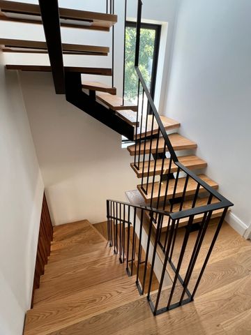 THE ULTIMATE TOWNHOME – SENSATIONAL CENTRAL LOCATION! - Photo 5