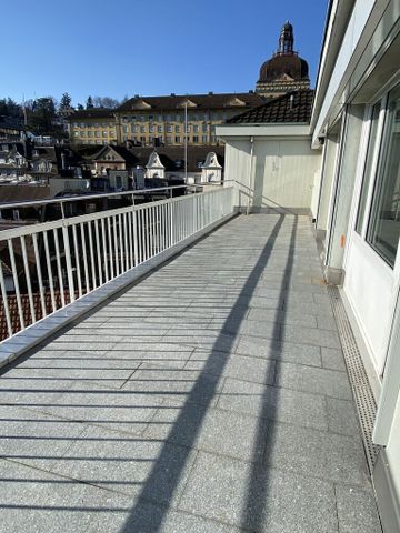This apartment will leave you speechless – 4.5 room attic apartment in Lucerne - Foto 3