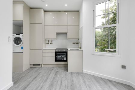 1 bedroom flat to rent - Photo 2
