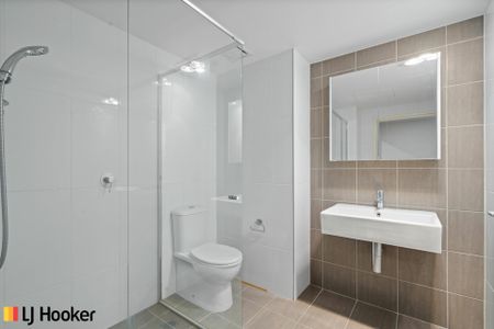 Modern and Stylish Apartment in Gungahlin - Photo 5