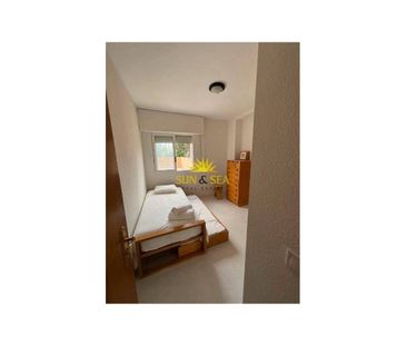 THREE-BEDROOM APARTMENT – EL CAMPELLO, ALICANTE - Photo 4