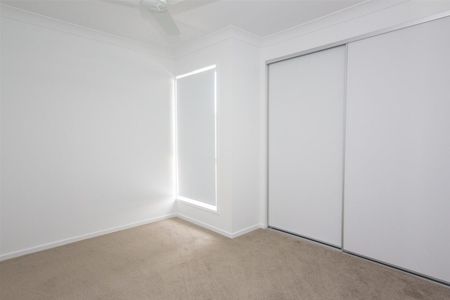 Spacious 2-Bedroom Hidden Gem of a Unit! - Photo 2