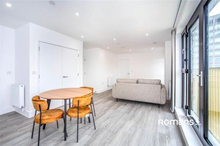 2 bedroom flat to rent - Photo 3