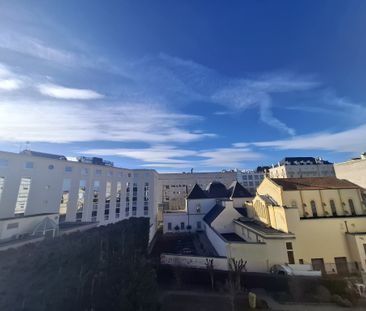 Location Appartement 3 pièces 50m² VICHY 03200 - Photo 2