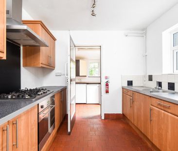 4 bedroom terraced house to rent - Photo 1