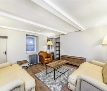 Meard Street - Photo 1