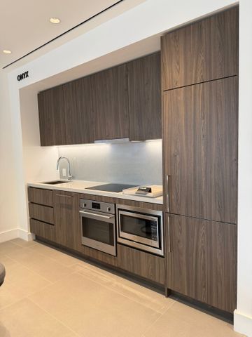 For Lease - 11 Yorkville Avenue Unit# 3407, Toronto, Ontario - Photo 5