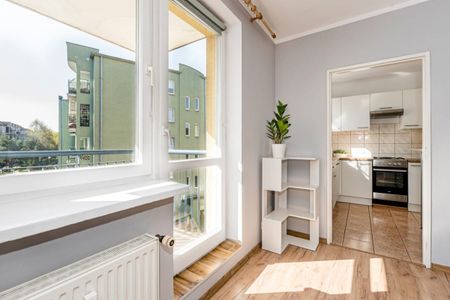 Przestronna kawalerka, oddzielna kuchnia, balkon 30.4 m² - Photo 5