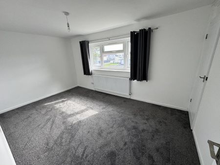 2 bedroom semi-detached house to rent - Photo 5