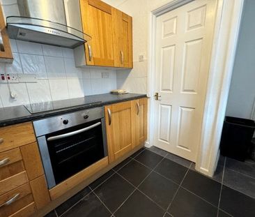 Imperial Avenue, Regents Park, Southa... - Photo 2