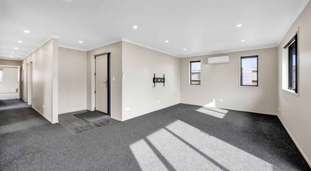 Live Smart - Photo 1