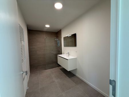 Luxueus appartement met 2 slpks en terras in Herselt - Photo 5