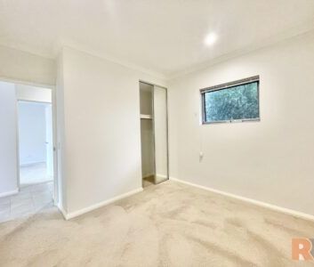 Modern 2X2 Ground Floor Apartment in Prime Location - Photo 5