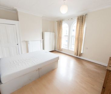 Norwood Road, Hyde Park, Leeds - Photo 1