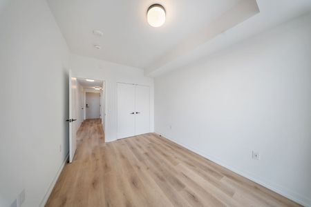 For Lease - 5 York Garden Way Unit# 502, Toronto, Ontario - Photo 2