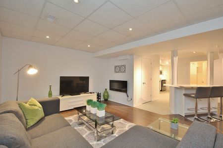 For Lease - 19 Summerwind Crescent Unit# B, Barrhaven, Ontario - Photo 2