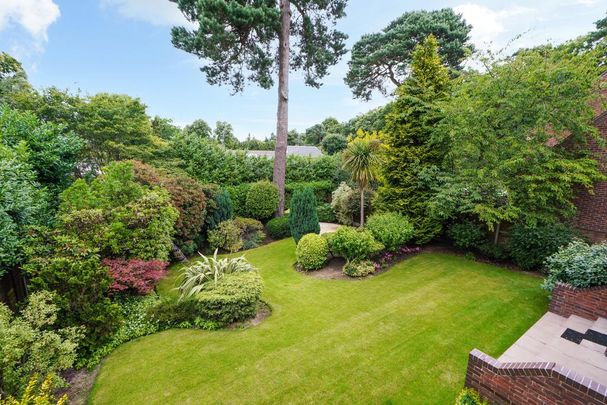 5 bedroom detached house to rent - Photo 1