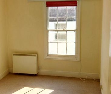 2 bedroom maisonette to rent - Photo 1