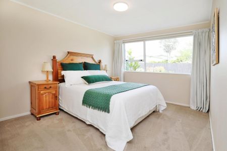 31 Waterford Drive, Winton - Photo 5