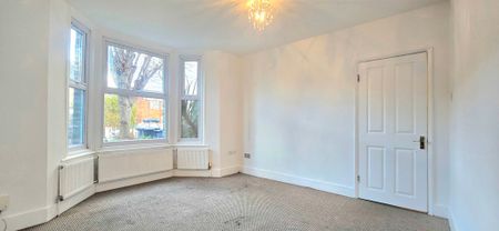 2 Bedroom Apartment, Albert Road, South Norwood - Photo 3