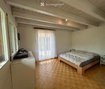 Helle 3 ½ Zimmer Wohnung mit grosser Terrasse und Weitblick in Sattel - Photo 5