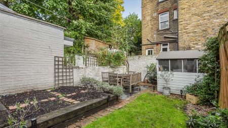 Taybridge Road, SW11 - Photo 4
