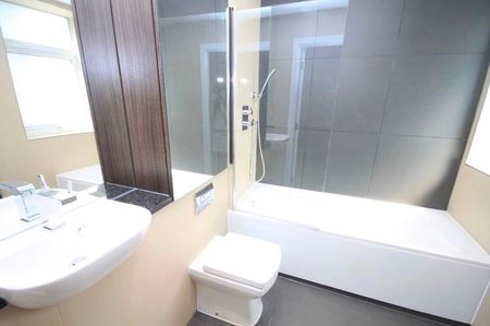 Studio Flat, Montpelier Row, SE3 - Photo 5