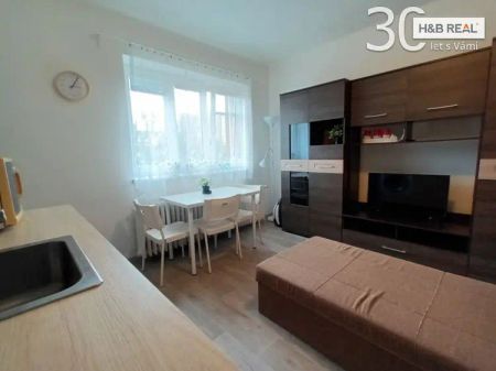 Pronájem bytu 1+kk Vsetín - Photo 2