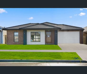 32 GROUNDBERRY AVENUE, Wallan, Vic 3756 - Photo 6