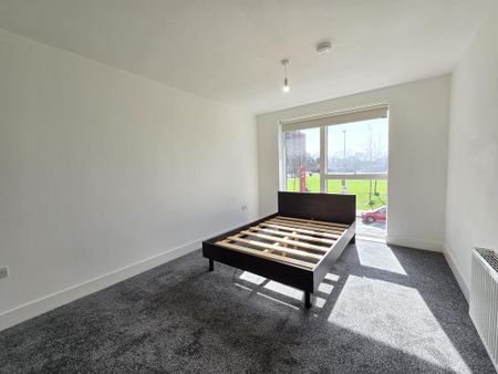 3 bedroom ground floor flat to rent - Photo 4