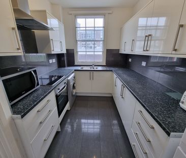 6 Bed Student Accommodation - Photo 5