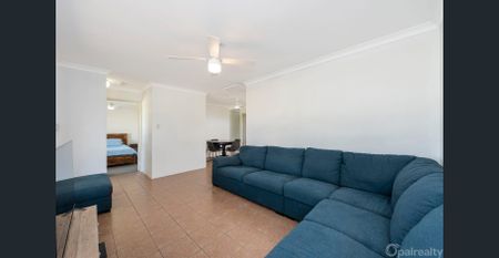 Updated low maintenance home on a prime corner block - Photo 5