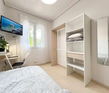 Avenida de Valladolid, Madrid, Community of Madrid 28008 - Photo 3