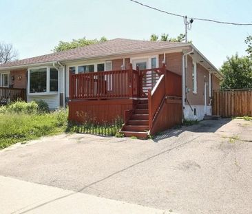 For Lease - 134 Septonne Avenue, Newmarket, Ontario - Photo 1