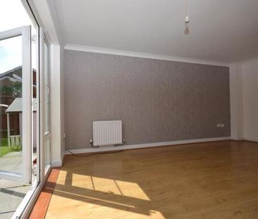 2 bed Semi-detached in Mermaid Close , Gravesend, DA11 9EF - Photo 1