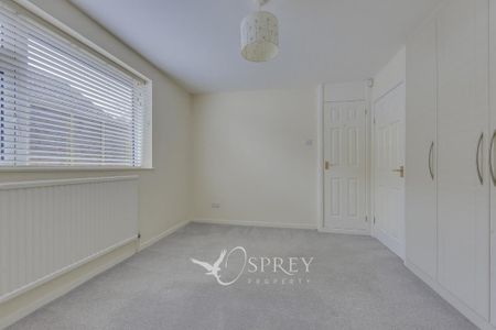 3 bedroom detached bungalow to rent - Photo 3