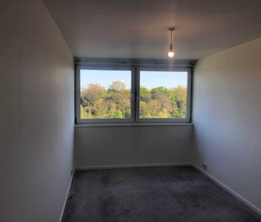 3 bedroom apartment to rent - Photo 2
