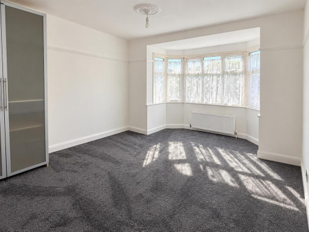 3 bedroom detached house to rent - Photo 5