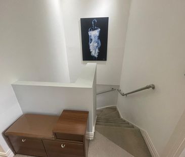 3 Bed Penthouse, Town Meadow, TW8 - Photo 3