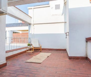 Room in a shared 10-bedroom apartment for rent in Castillejos. - Photo 5