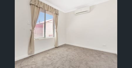 IMPRESSIVE 3 X 2 DOUBLE STOREY TOWNHOUSE - KEWDALE - Photo 5