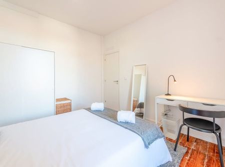 Escadinhas da Saúde, Lisbon, Lisbon 1100-584 - Photo 2