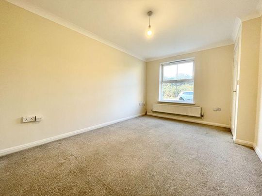 2 bedroom semi-detached house to rent - Photo 1