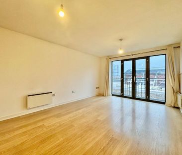 2 bedroom flat to rent - Photo 3