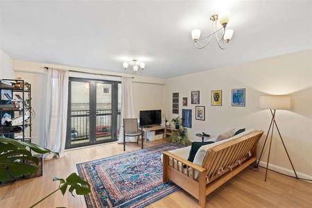 Hawkers Avenue, Plymouth, PL4 - Photo 2