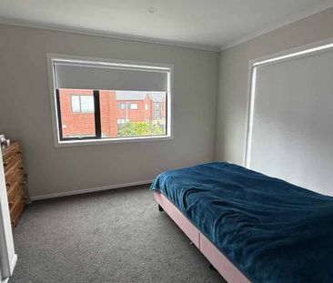 Modern 2 bedroom home - Ranui - Photo 2