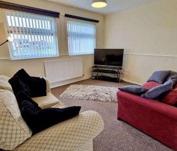 Roding Green, Walney Island, LA14 - Photo 2