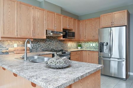 For Lease - 289 Harthill Way, Barrhaven, Ontario - Photo 3