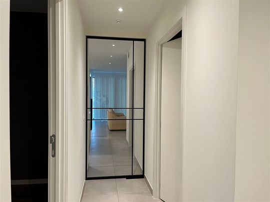 Modern appartement met 2 slaapkamers, gelegen in het centrum van Bree - Photo 1