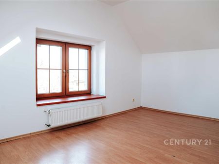 Pronájem bytu 3+1 83 m2 - Fotografie 4
